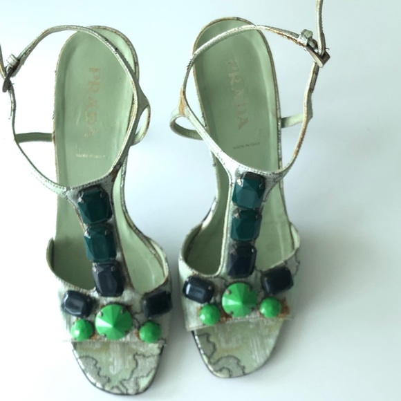 prada shoes clearance